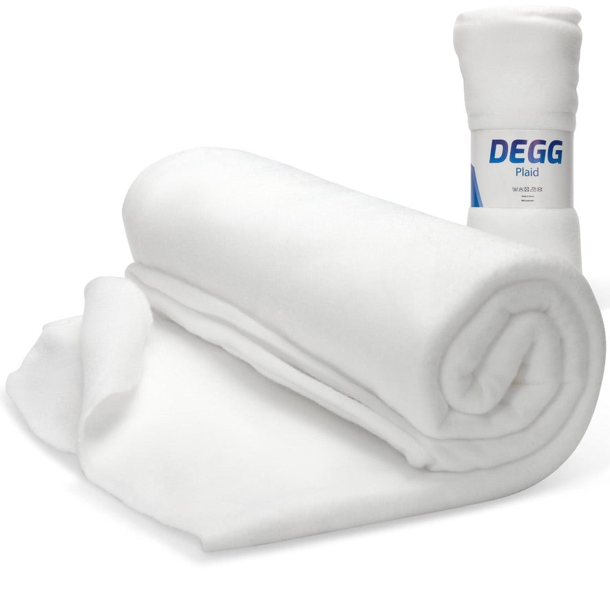 DEGG® - Fleece Plaid - Vakantie deken voor in de auto - Fleece Deken - 130x160 cm - Lichtgewicht - Dekentje - Fijn en Dun - Voor meubels - Voor Dieren en Kinderen - Wit